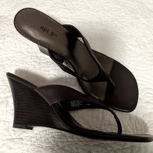 3/$40 Apt 9 Brown Leather Wedgie Sandels